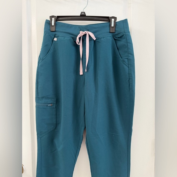 FIGS High Waisted Zamora Jogger Scrub Pant LIMITED EDITION Caribbean Blue Sz M/P - Picture 6 of 12